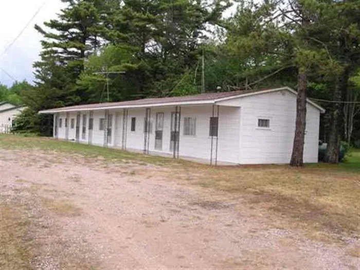 Undetermined Nuabinway Motel - Real Estate Photo